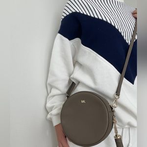 [Michael kors] canteen bag, muted brown/ gray